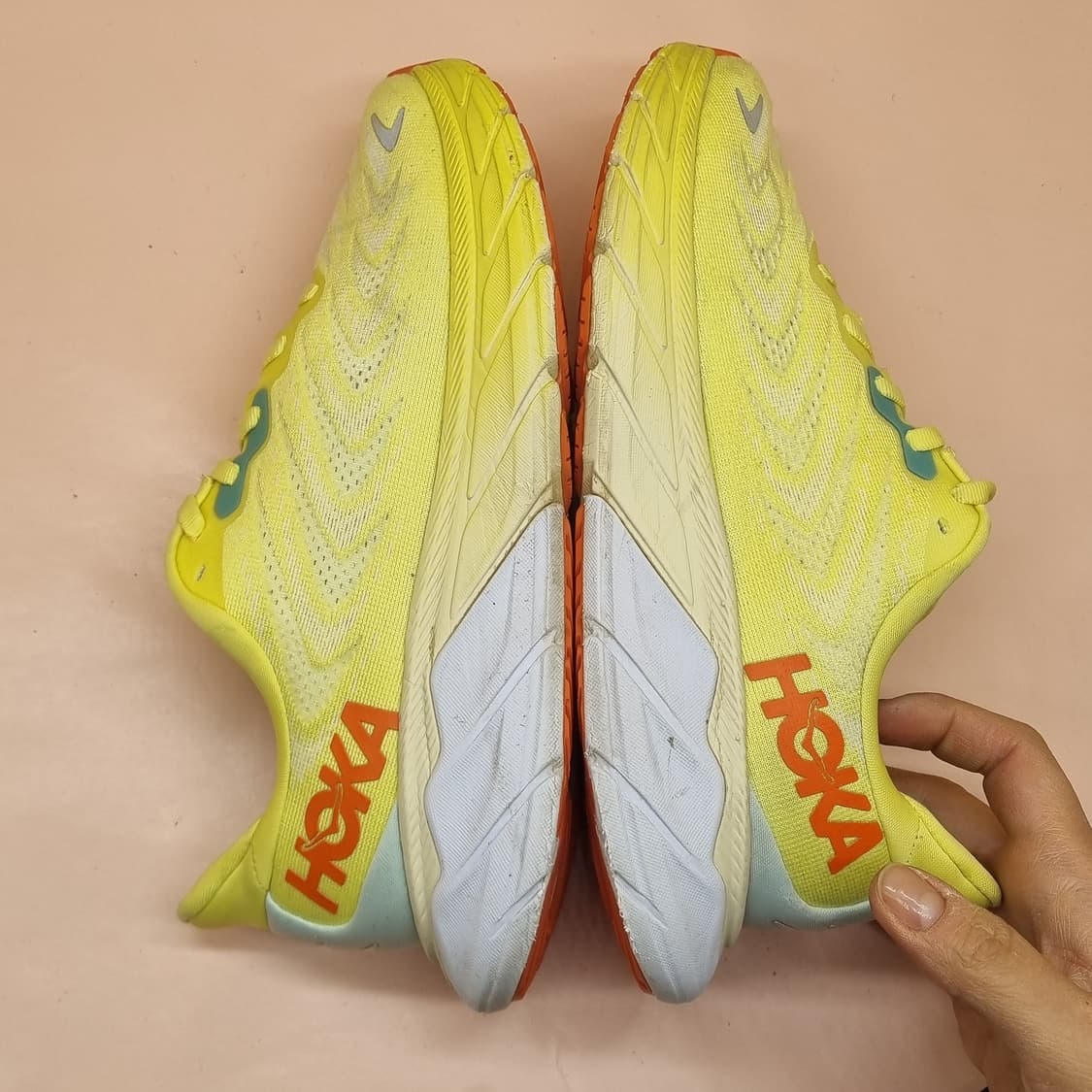 호카 아라히6 여성운동화240 상품이미지5