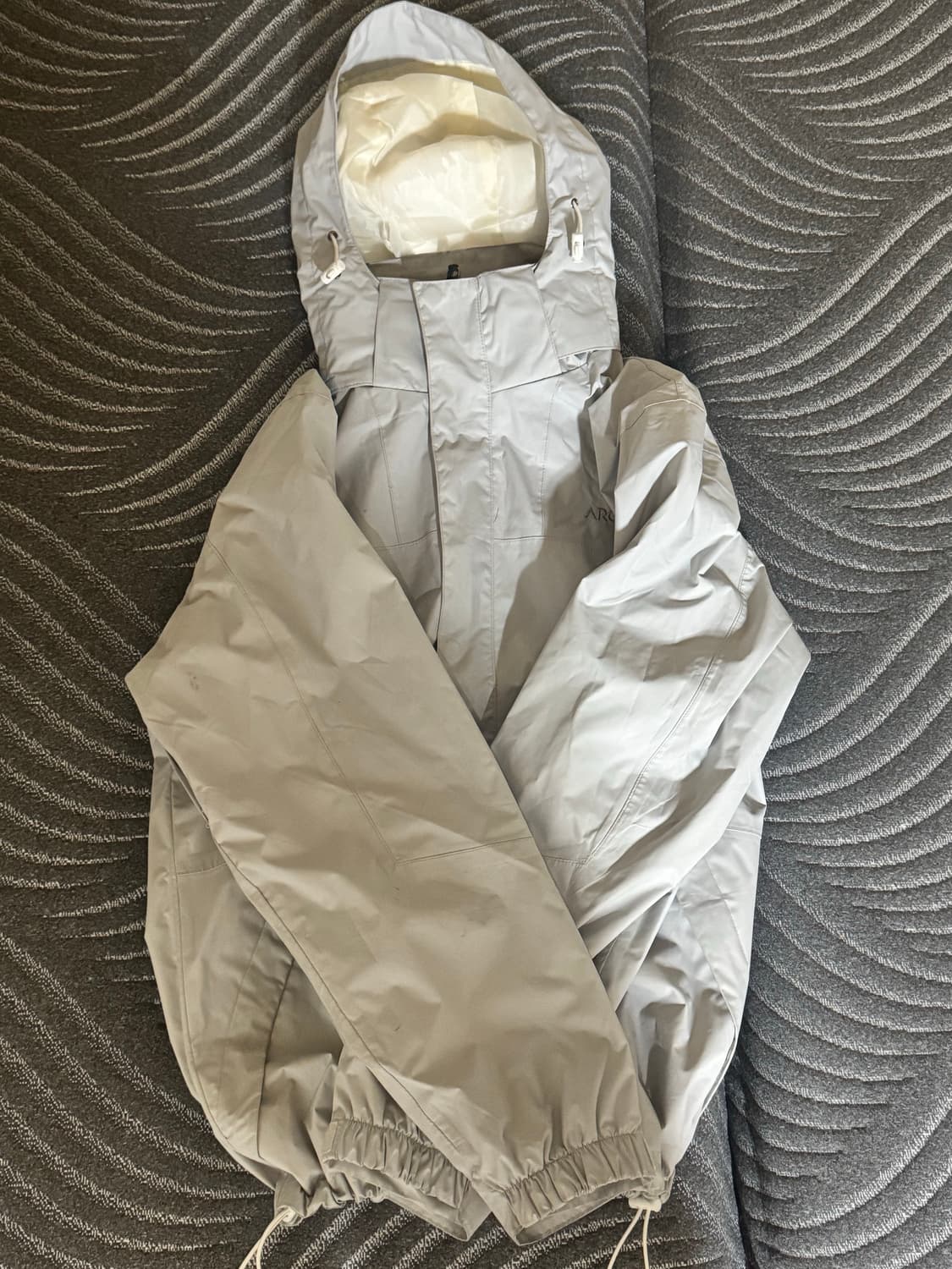 아크테릭스 베타 자켓 M (오프화이트/화이트, FW25) 상품이미지1