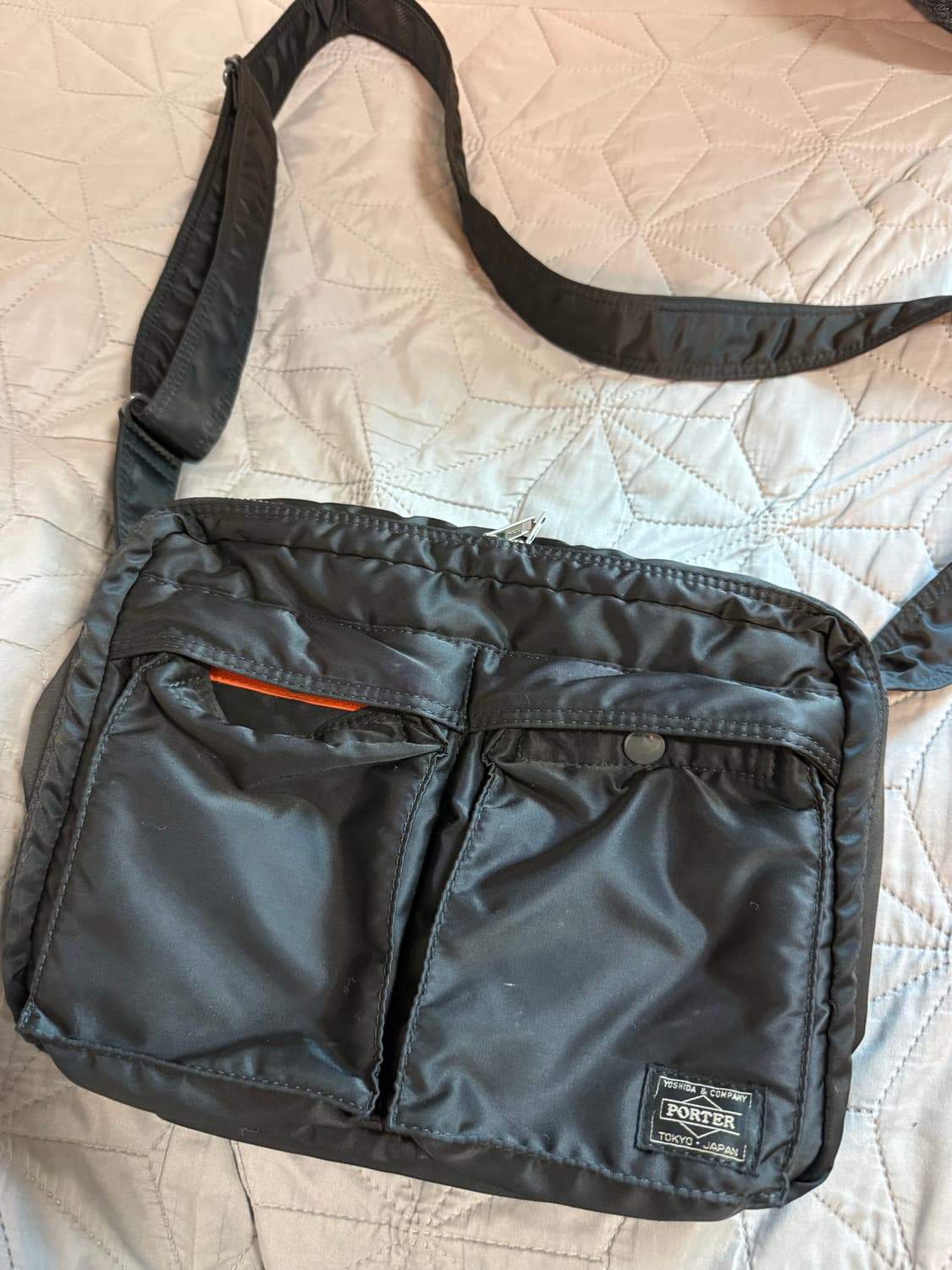 포터 탱커 숄더백 블랙 PORTER TANKER SHOULDER BAG 상품이미지1