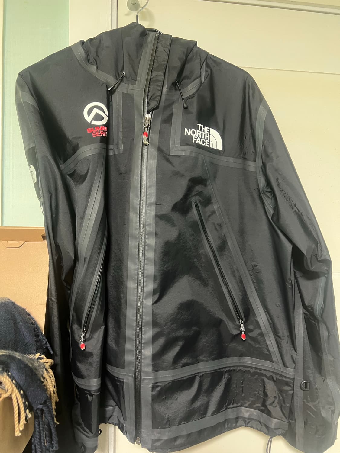 슈프림 노스페이스 테이프심 상품이미지1