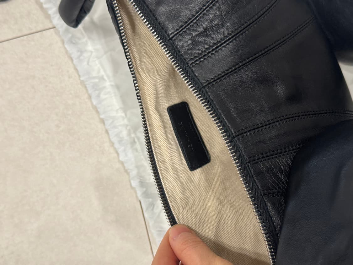 르메르 크루아상 스몰 블랙 나파 레더  상품이미지4