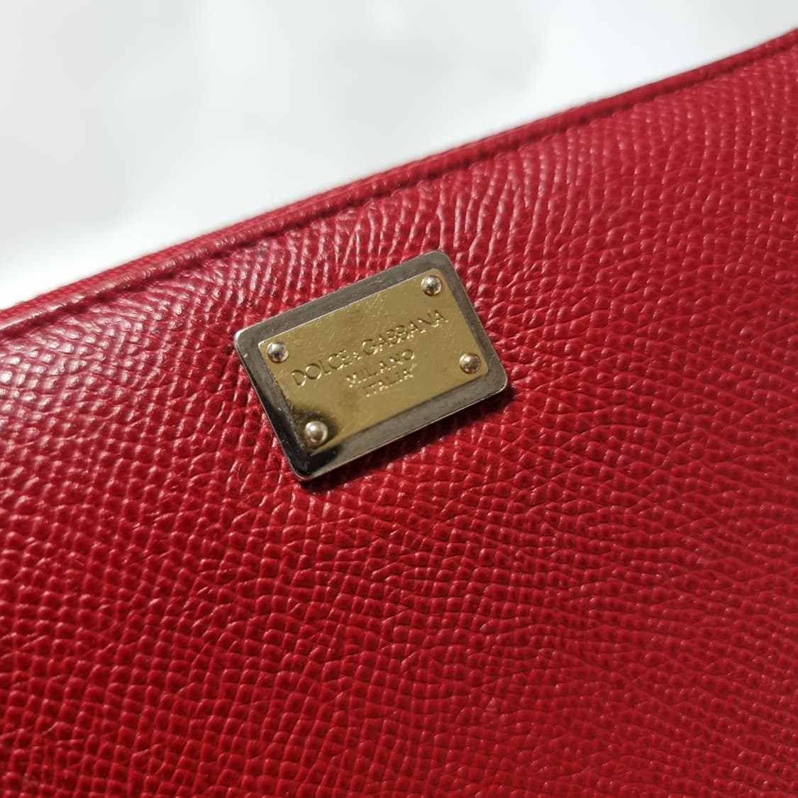 돌체앤가바나 레드 장지갑 / 상태 자연스러운 사용감 외 아주 깨끗 상품이미지3