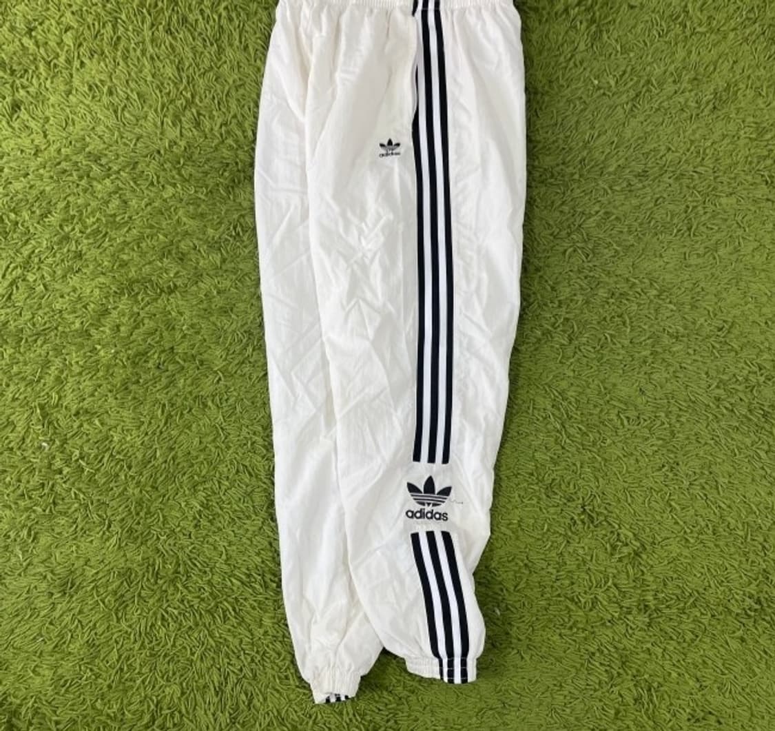 어디다스 락업 흰검 트레이닝바지 조거팬츠 25~29인치 S인치 상품이미지3