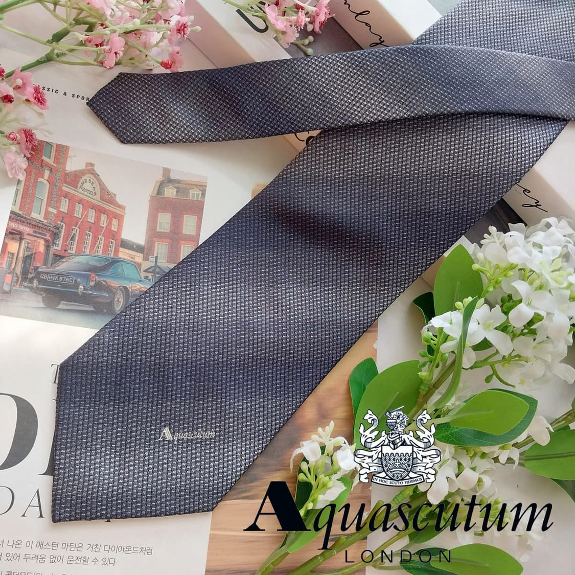 아쿠아스큐텀 실크 네이비 패턴 넥타이 9.6cm A+등급 K2374
 상품이미지1