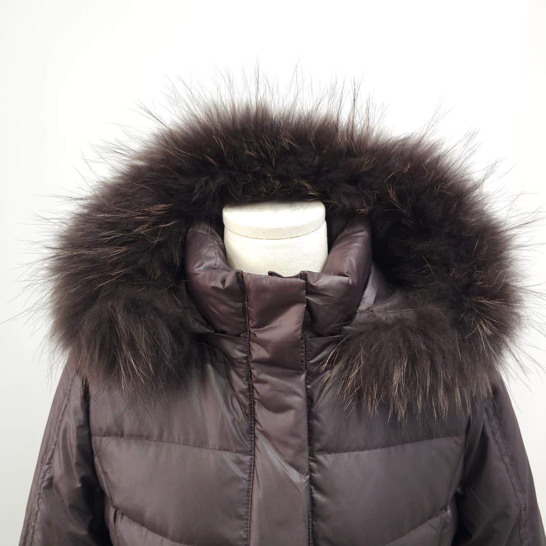 리얼 라쿤퍼 후드 다운 초코브라운 패딩 코트 상품이미지4