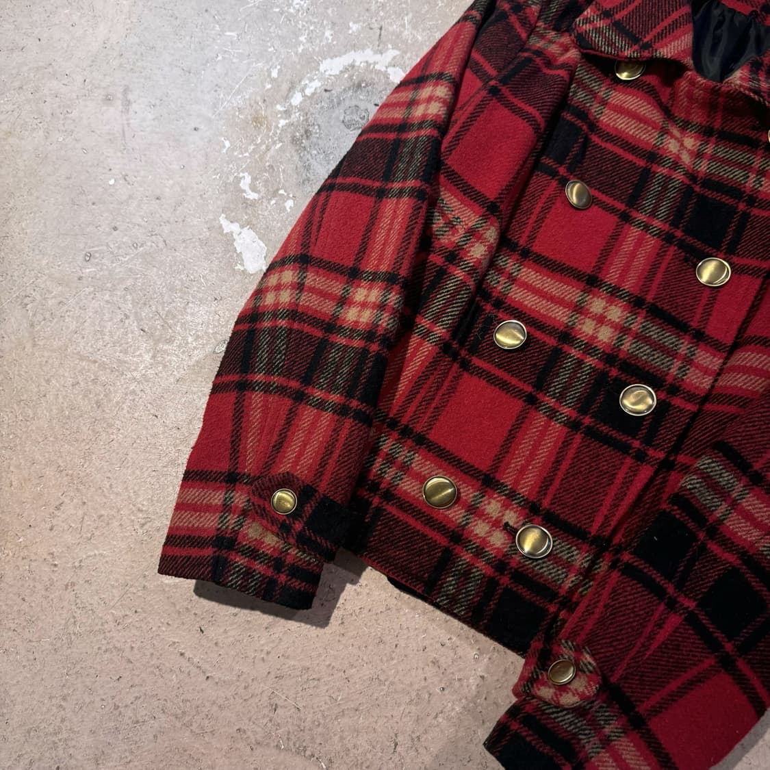 레드체크 더블버튼 숏코트 상품이미지2