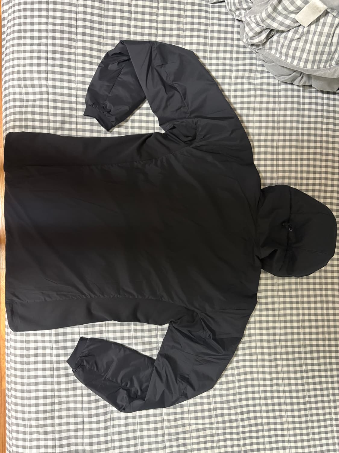 아크테릭스 아톰 후디 블랙 M사이즈 팝니다 상품이미지2