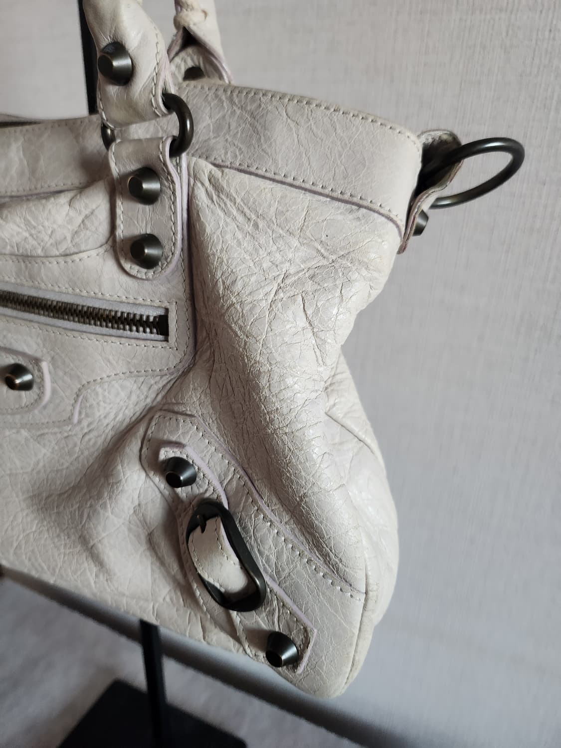 발렌시아가 모터퍼스트 크림색상 상품이미지3