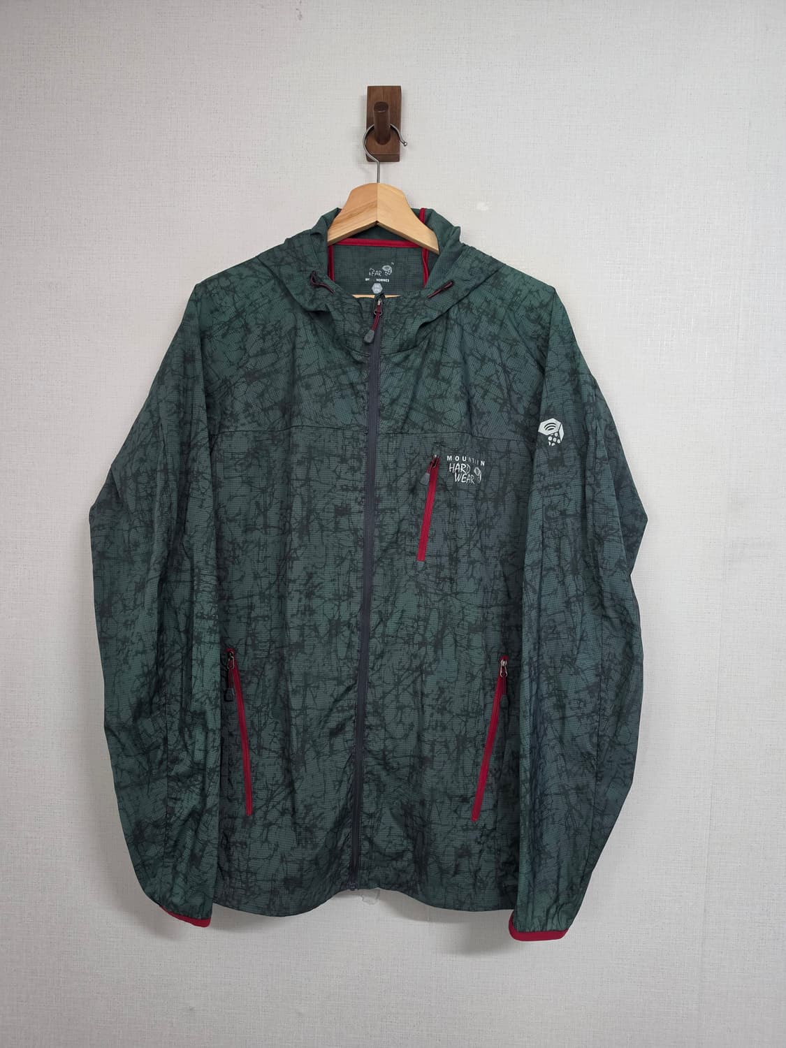 마운틴 하드웨어 mountain Hard Wear Nylon Jacket 상품이미지1