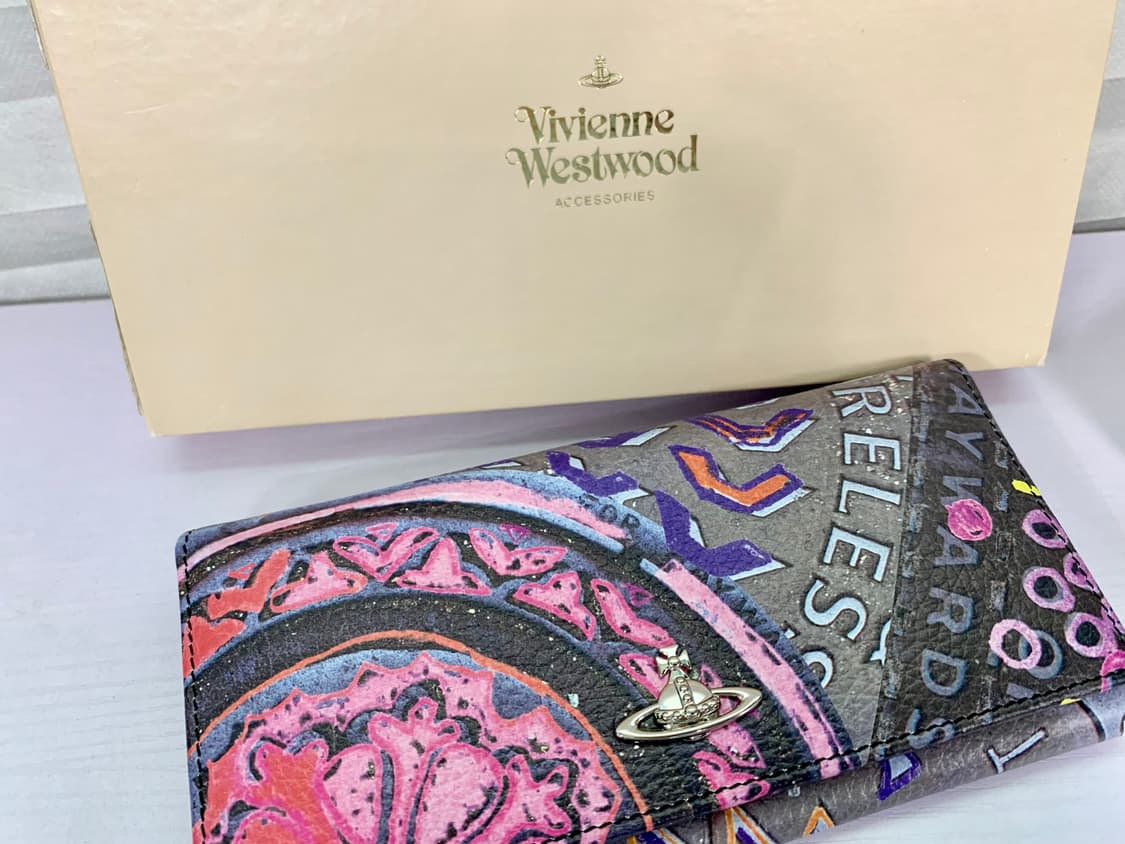 ++새상품++ 비비안웨스트우드 장지갑 풀박!! 상품이미지3