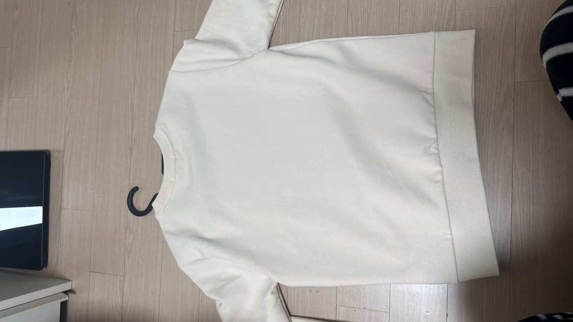 게스 맨투맨 상품이미지2