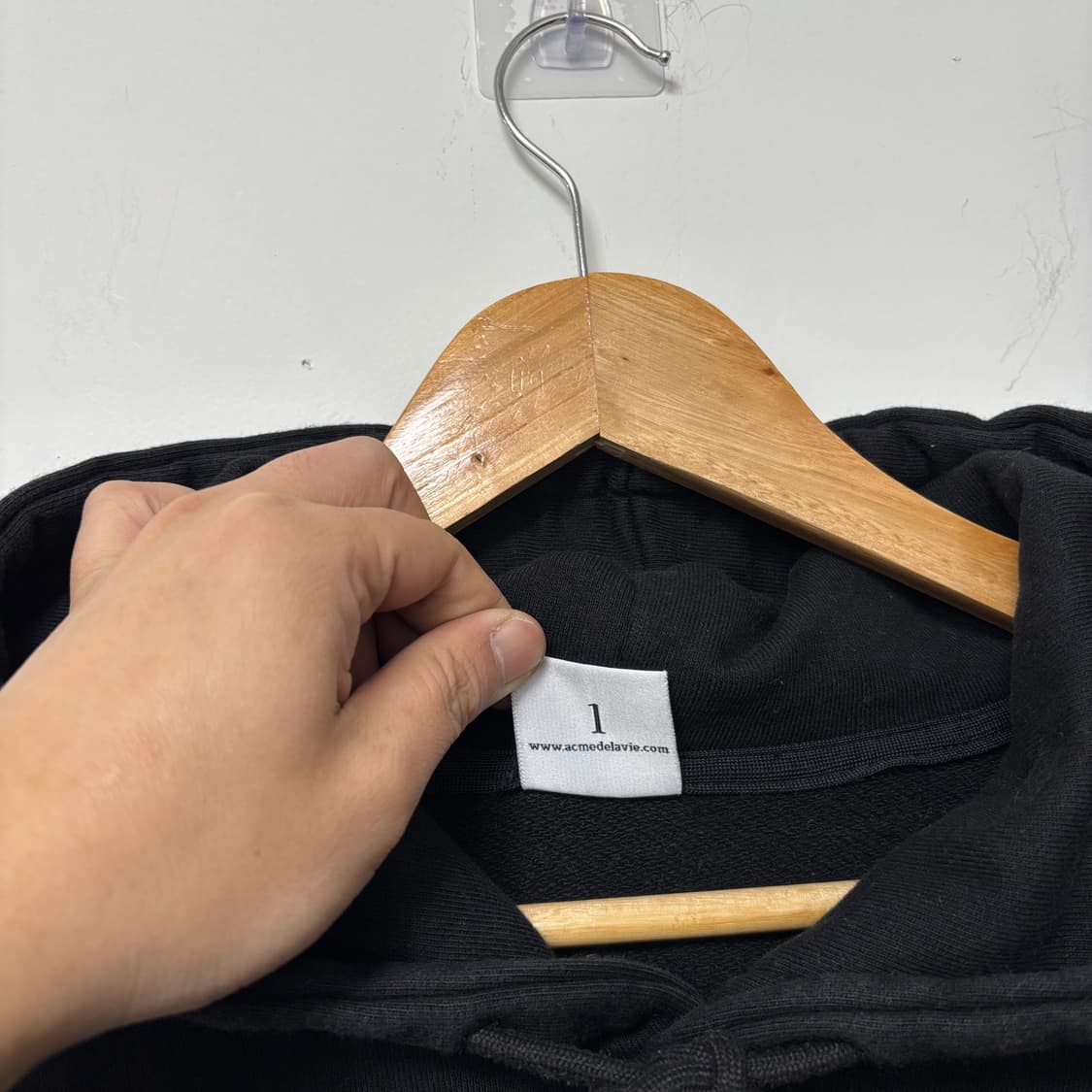 아크메드라비 블랙 프린팅 후드티 상품이미지5