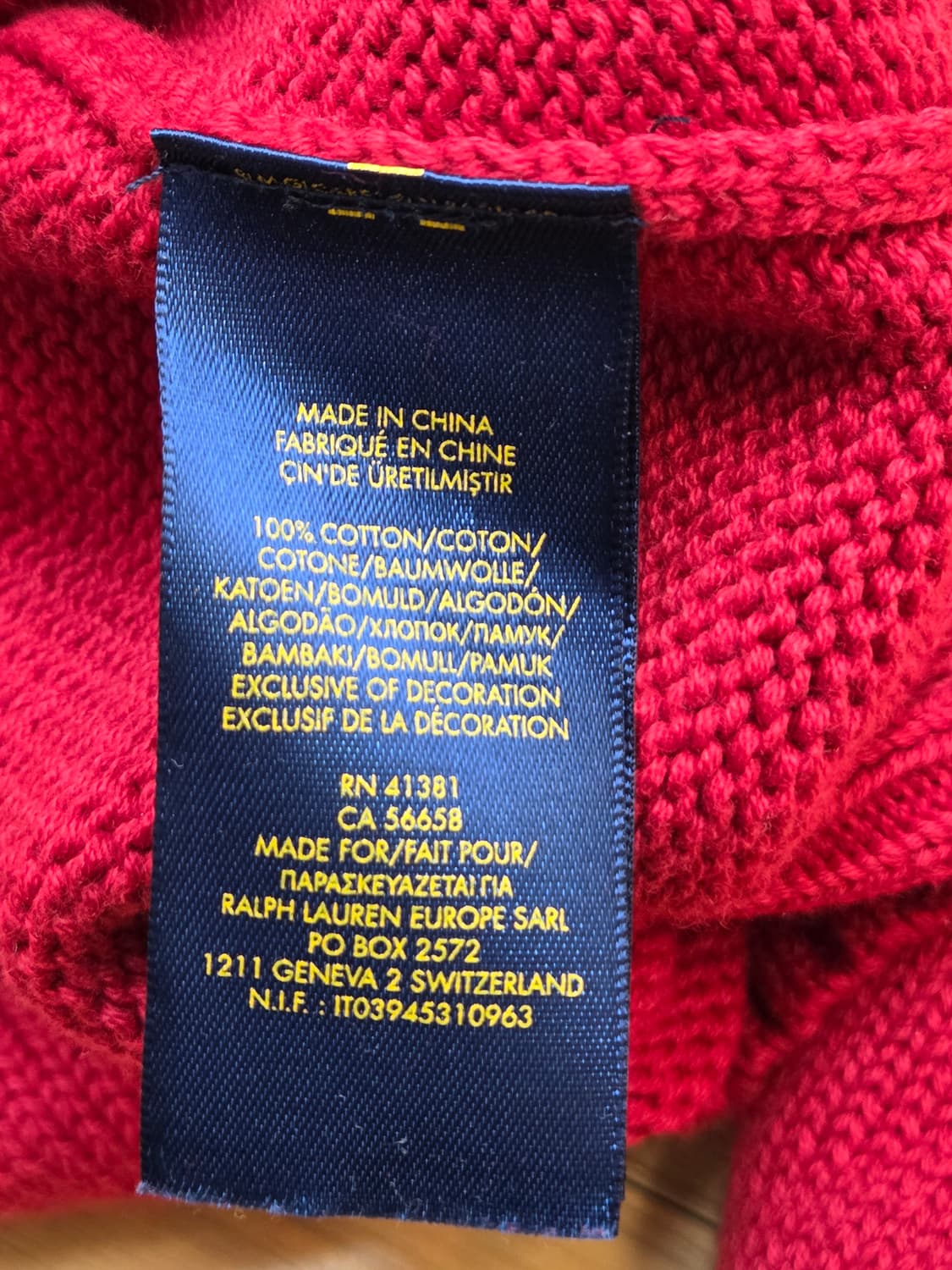 폴로 랄프로렌 키즈 빨간색 반집업 니트입니다
사이즈는 M(10-12) 1 상품이미지4