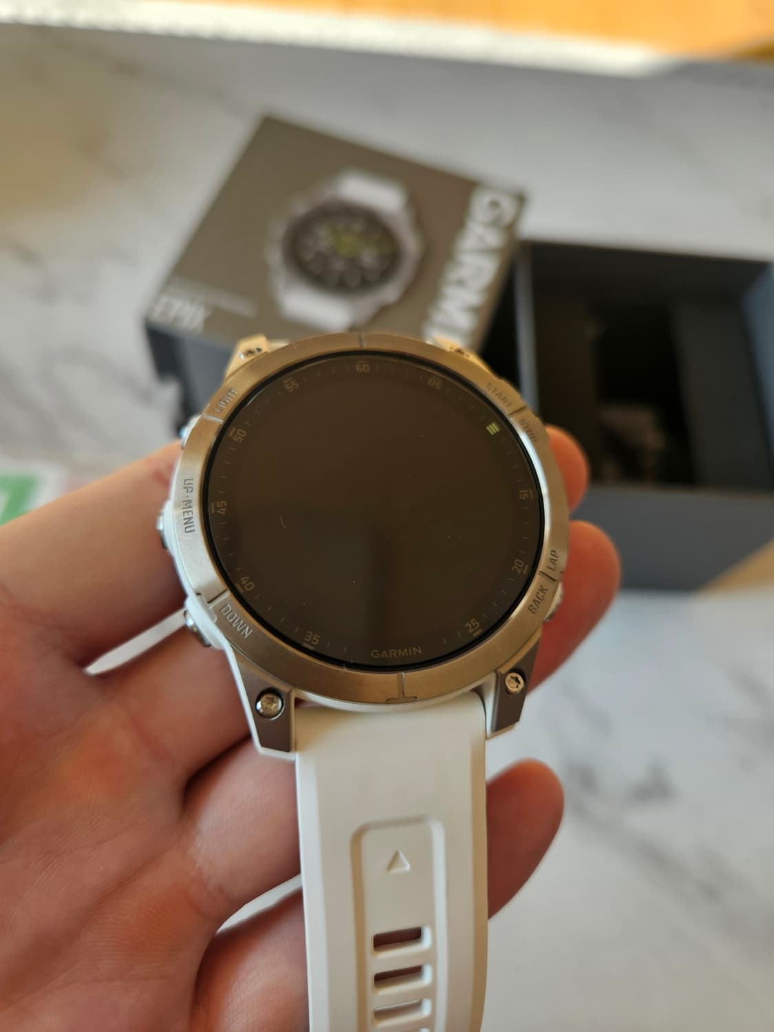 가민 에픽스 Gen2 화이트 상품이미지5