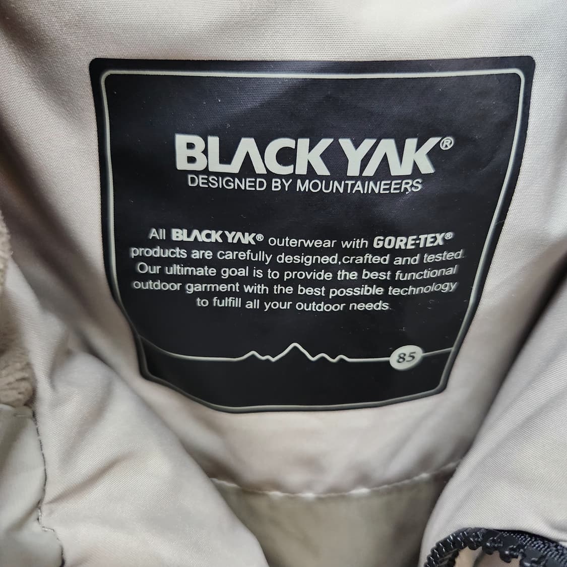 블랙야크 고어텍스 구스다운 라쿤후드 투웨이패딩 85(M) 상품이미지7