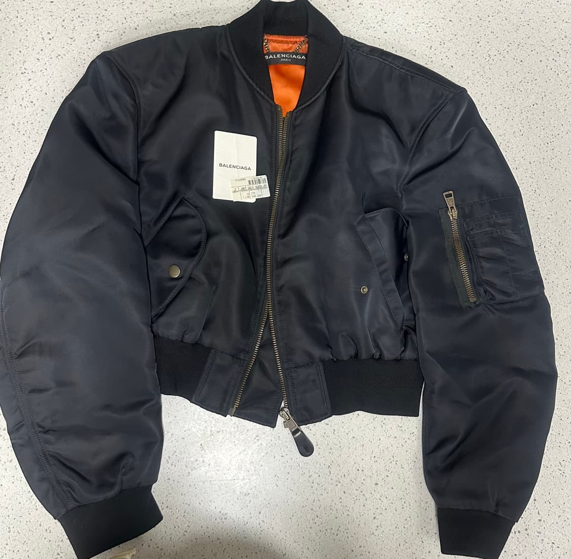 [ S ] 발렌시아가 크롭 봄버 블랙 [택 포함] 상품이미지1