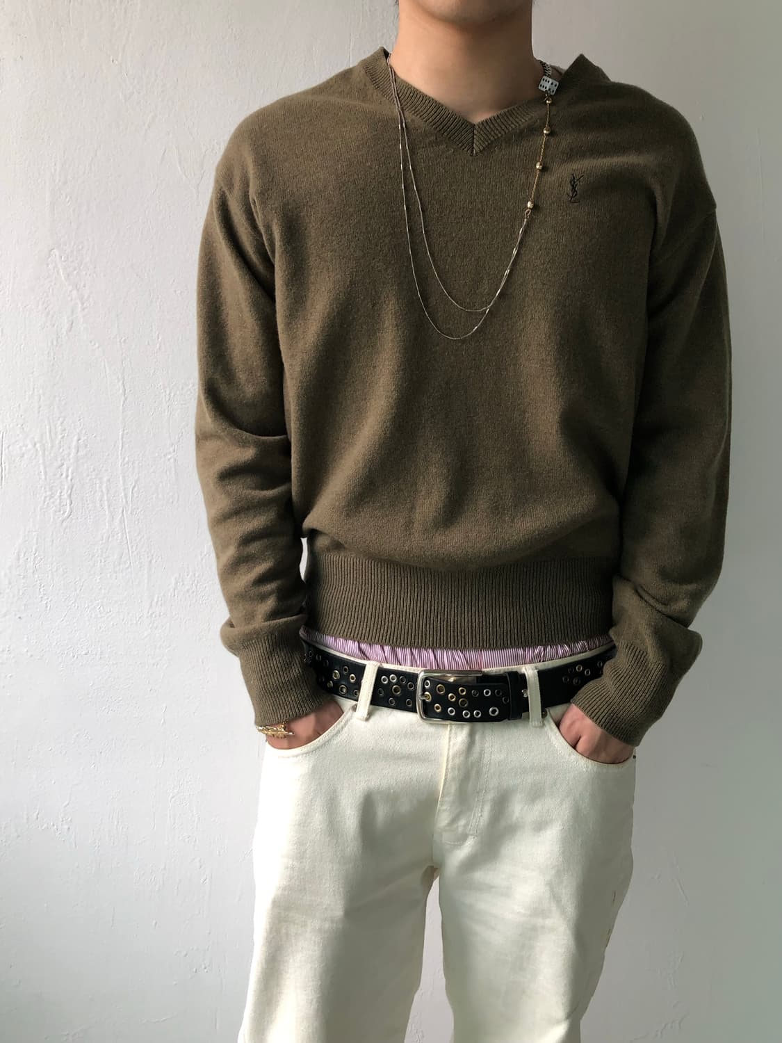 (broken) 입생로랑 브이넥 니트  상품이미지8