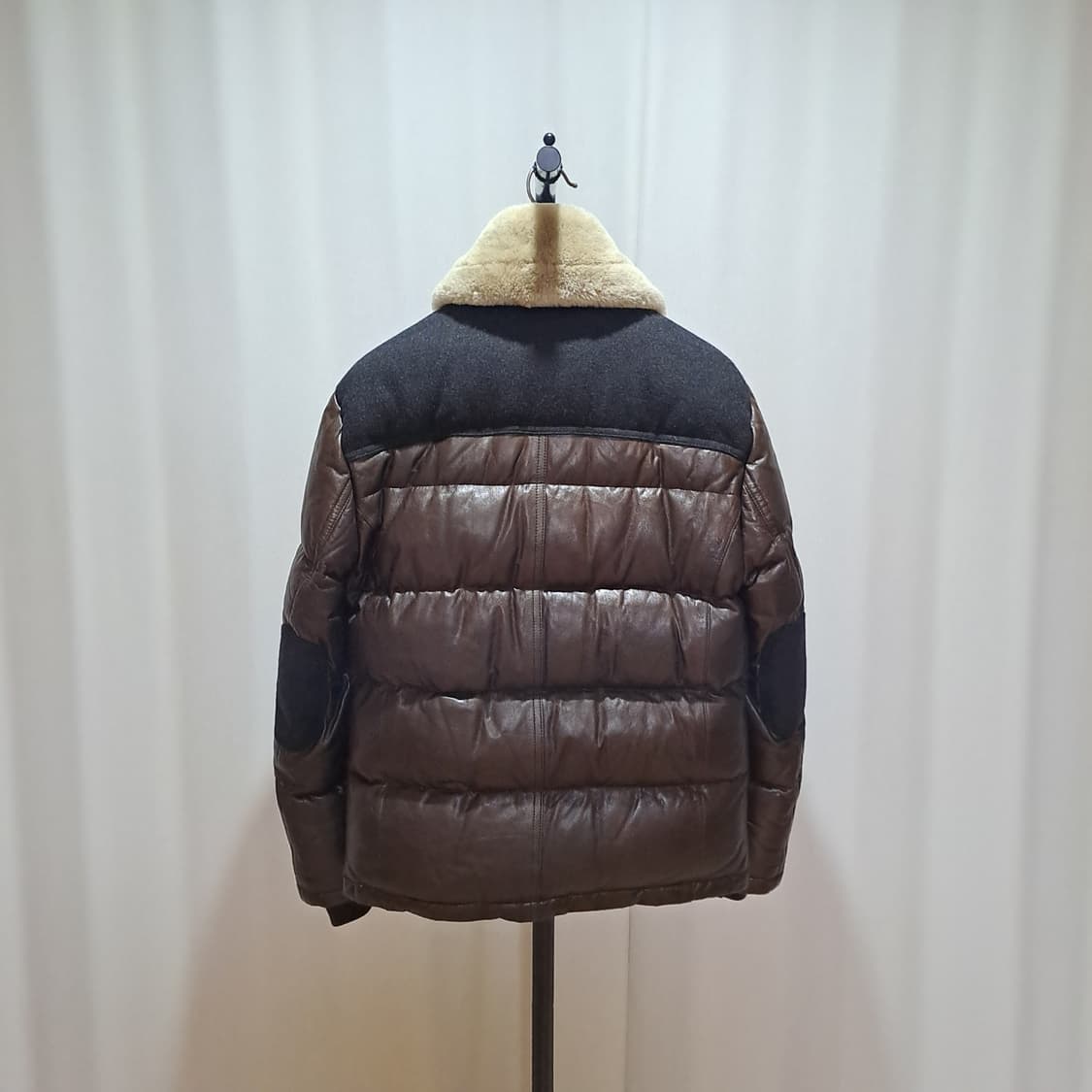 (택포) 시리즈 무스탕 카라 양가죽 다운패딩 105 B173 상품이미지5