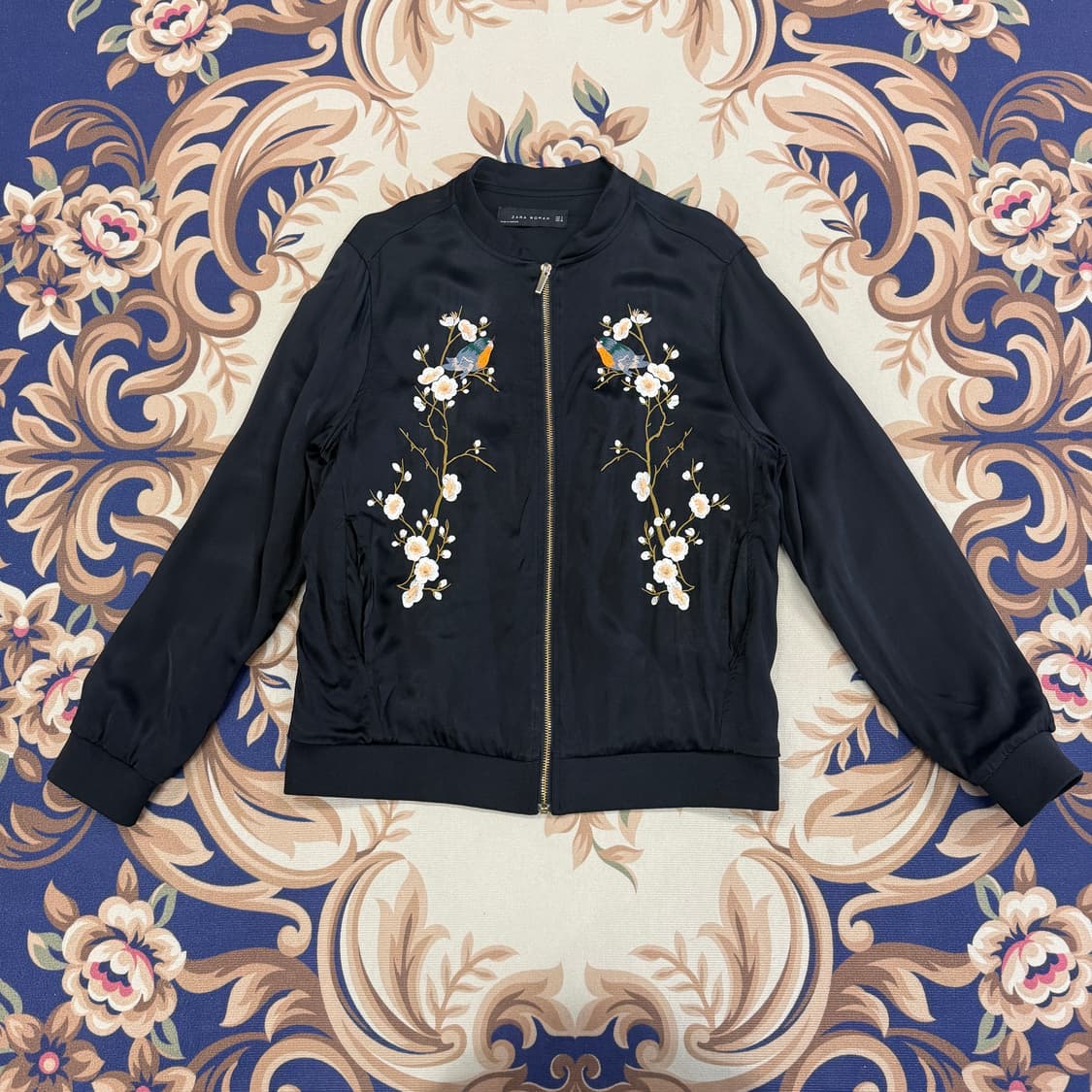 (우먼즈S)자라 ZARA 플라워 자수 봄버자켓(블랙) 상품이미지1