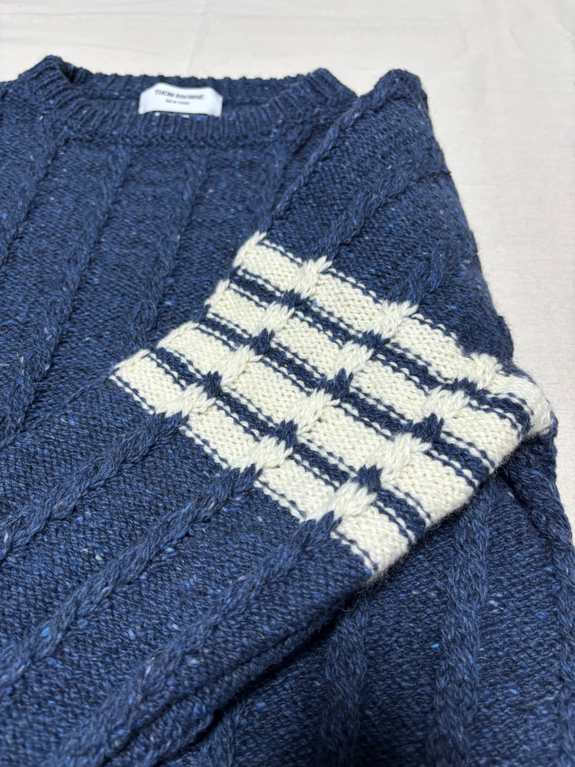 [새상품급] 톰브라운 도네갈 아란케이블 트위스트 니트 [3] 상품이미지4