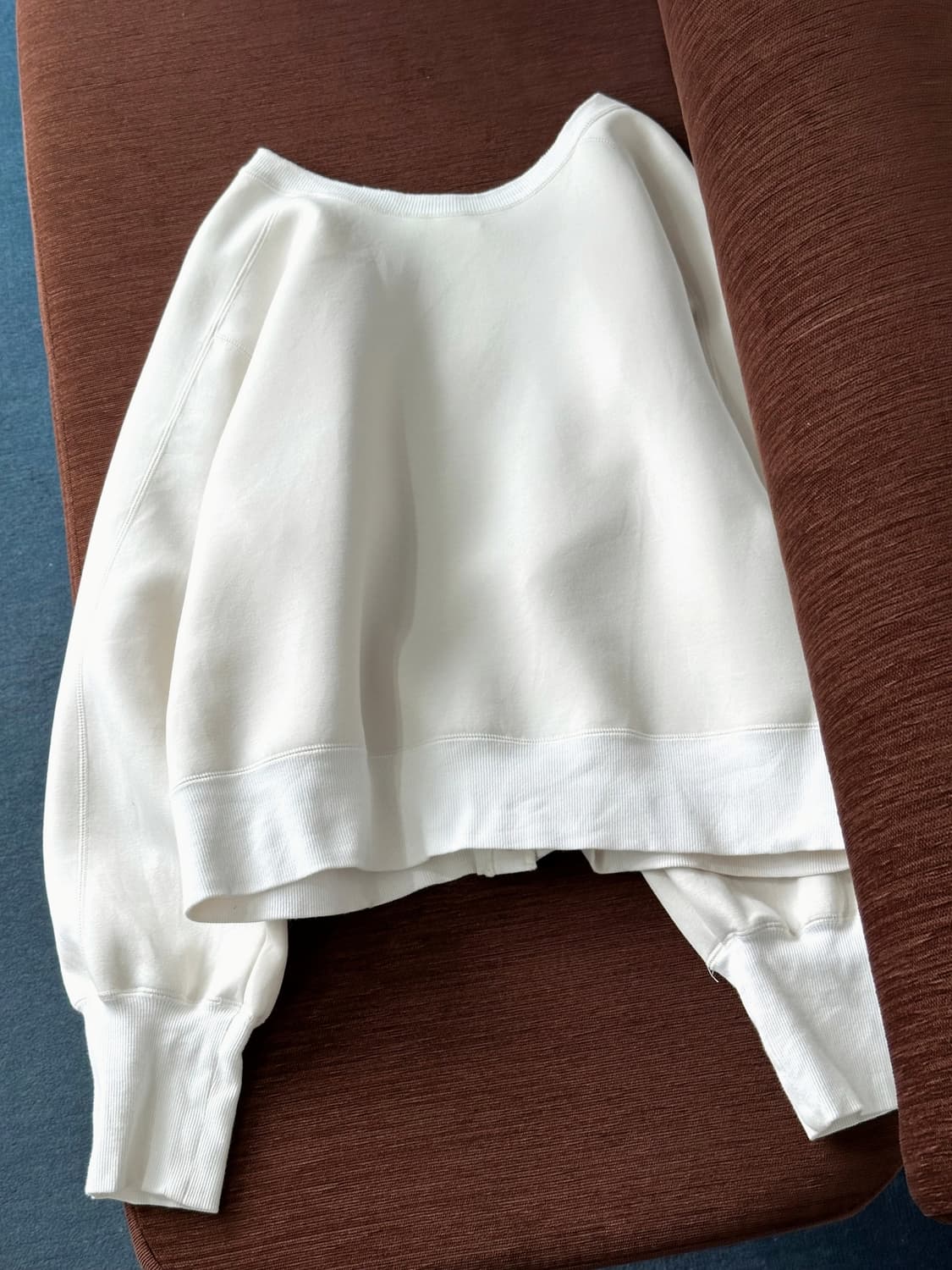 Poly rayon crew neck cropped cardigan 상품이미지4