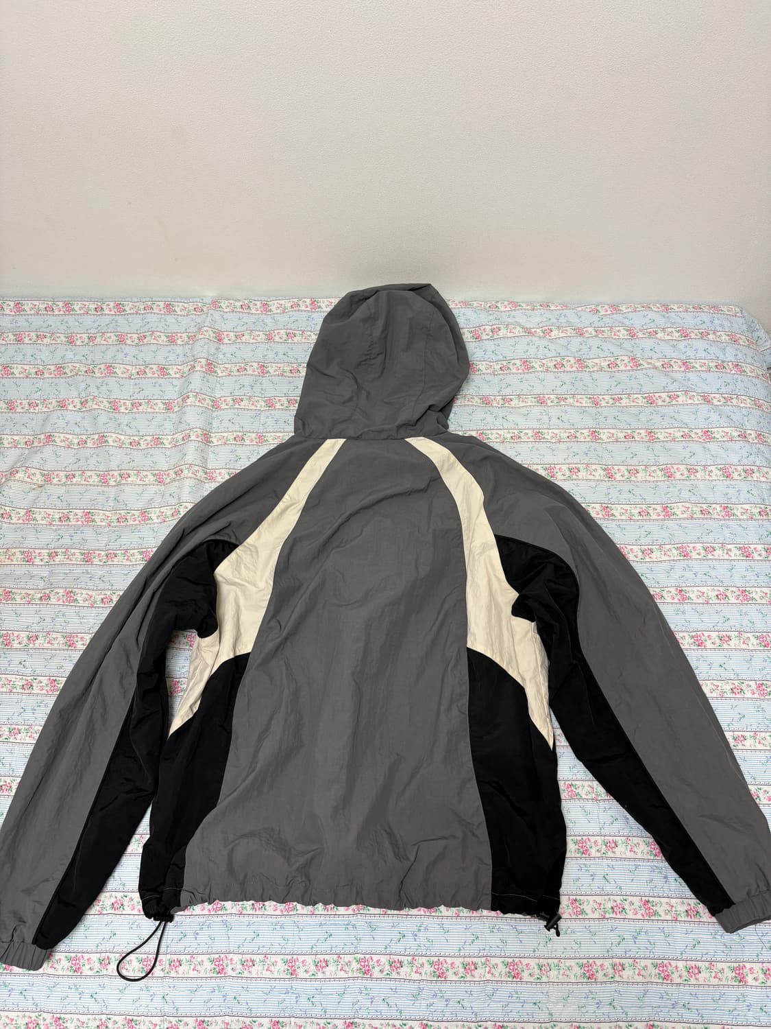 Lowell 바람막이 상품이미지2