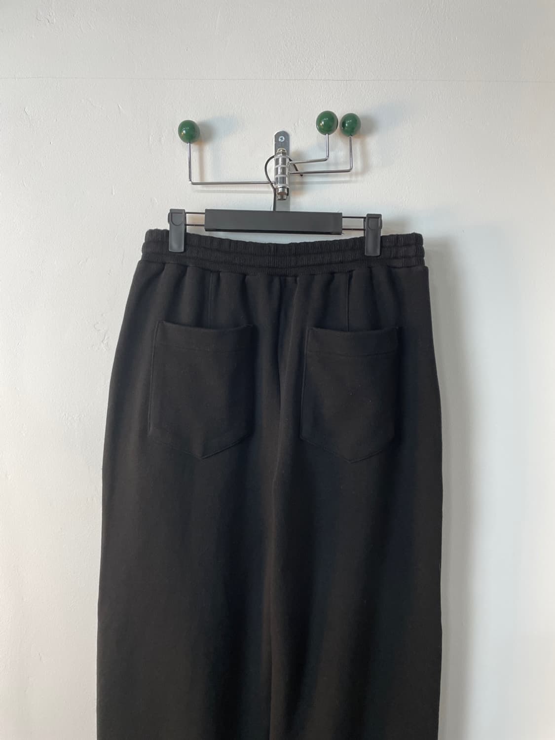 마뗑킴 턴 업 디테일 스웻팬츠  상품이미지5