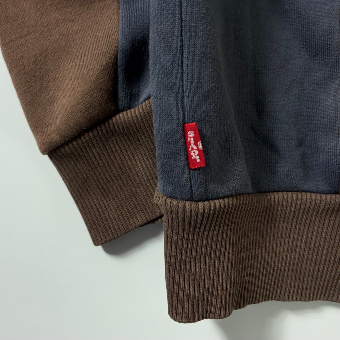 Levi's  리바이스 레드탭 코튼 스파이더 그래픽 브라운 집업  상품이미지4