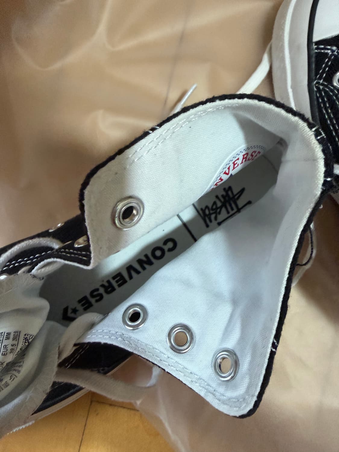 컨버스 스투시 척 하이 블랙 250 미사용 상품이미지8