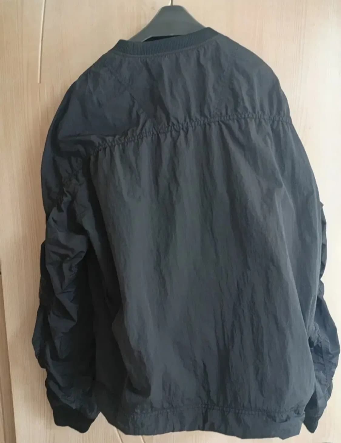 준지 셔링 나일론 맨투맨 상품이미지6