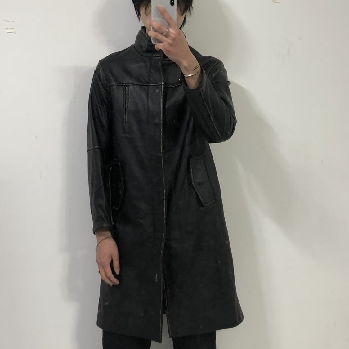 스튜디오테이블 카우하이드 레더 코트  상품이미지3