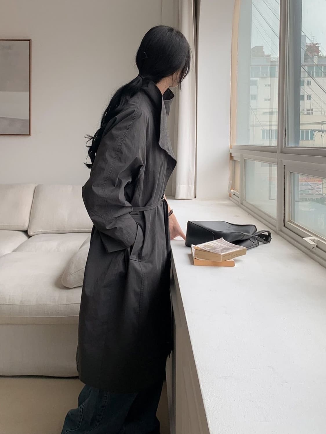 산드로 블랙 미니멀 트랜치 코트 상품이미지3