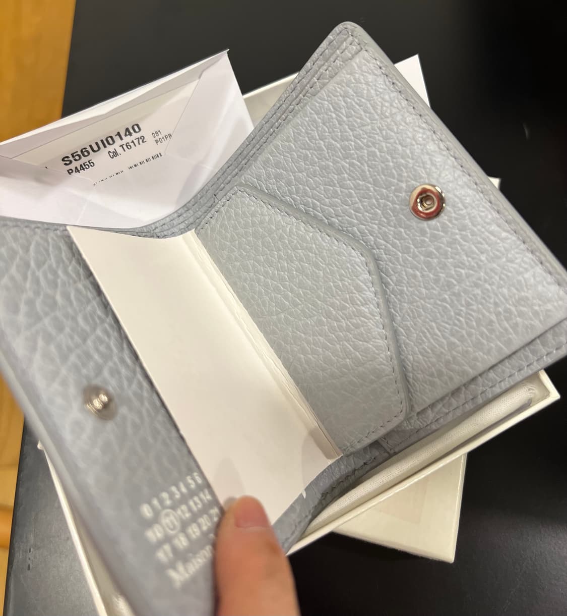 메종마르지엘라 반지갑 새상품 팝니다 상품이미지4