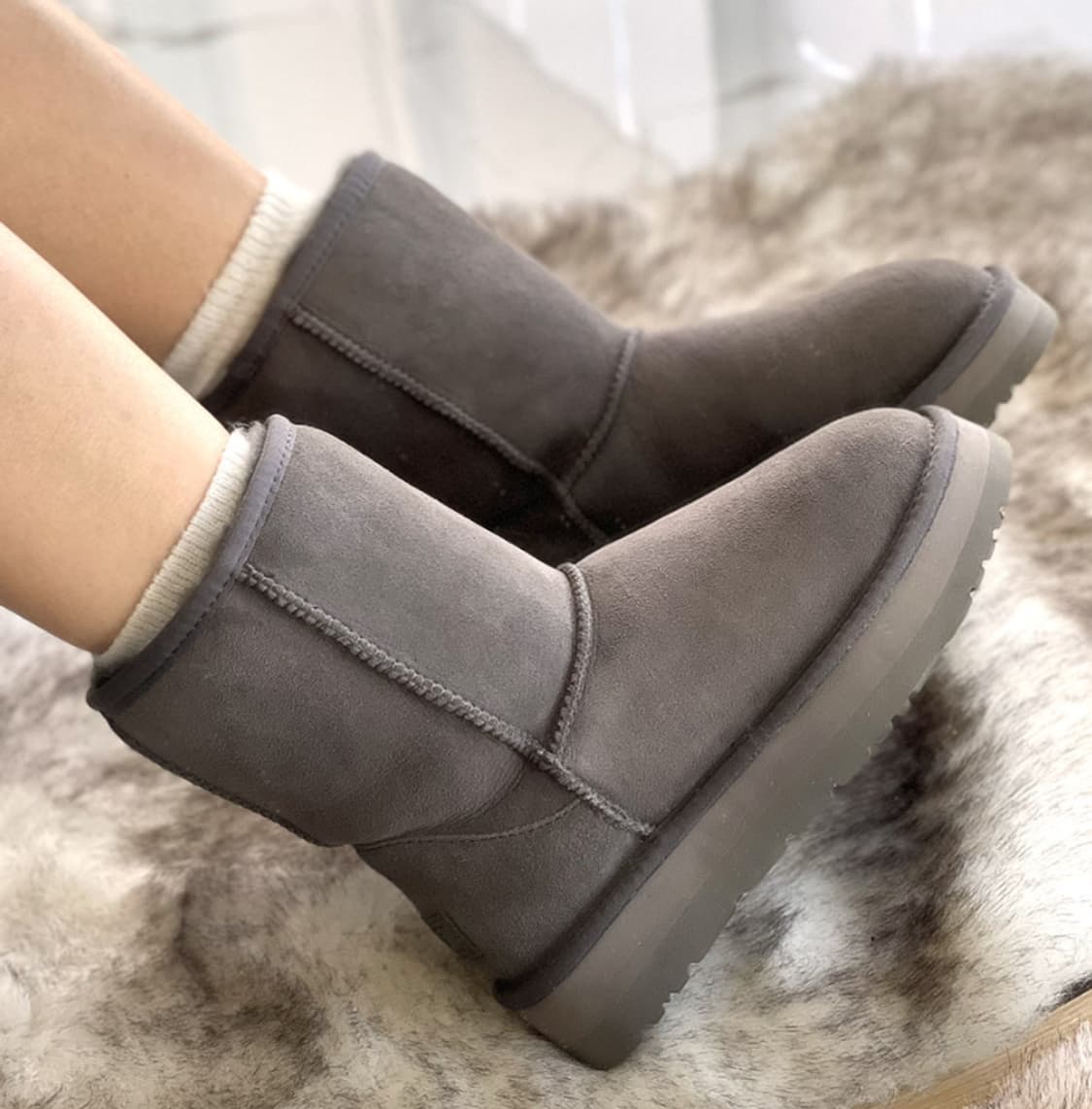 어그 UGG OB361P 클래식 플랫폼 숏 부츠 상품이미지2