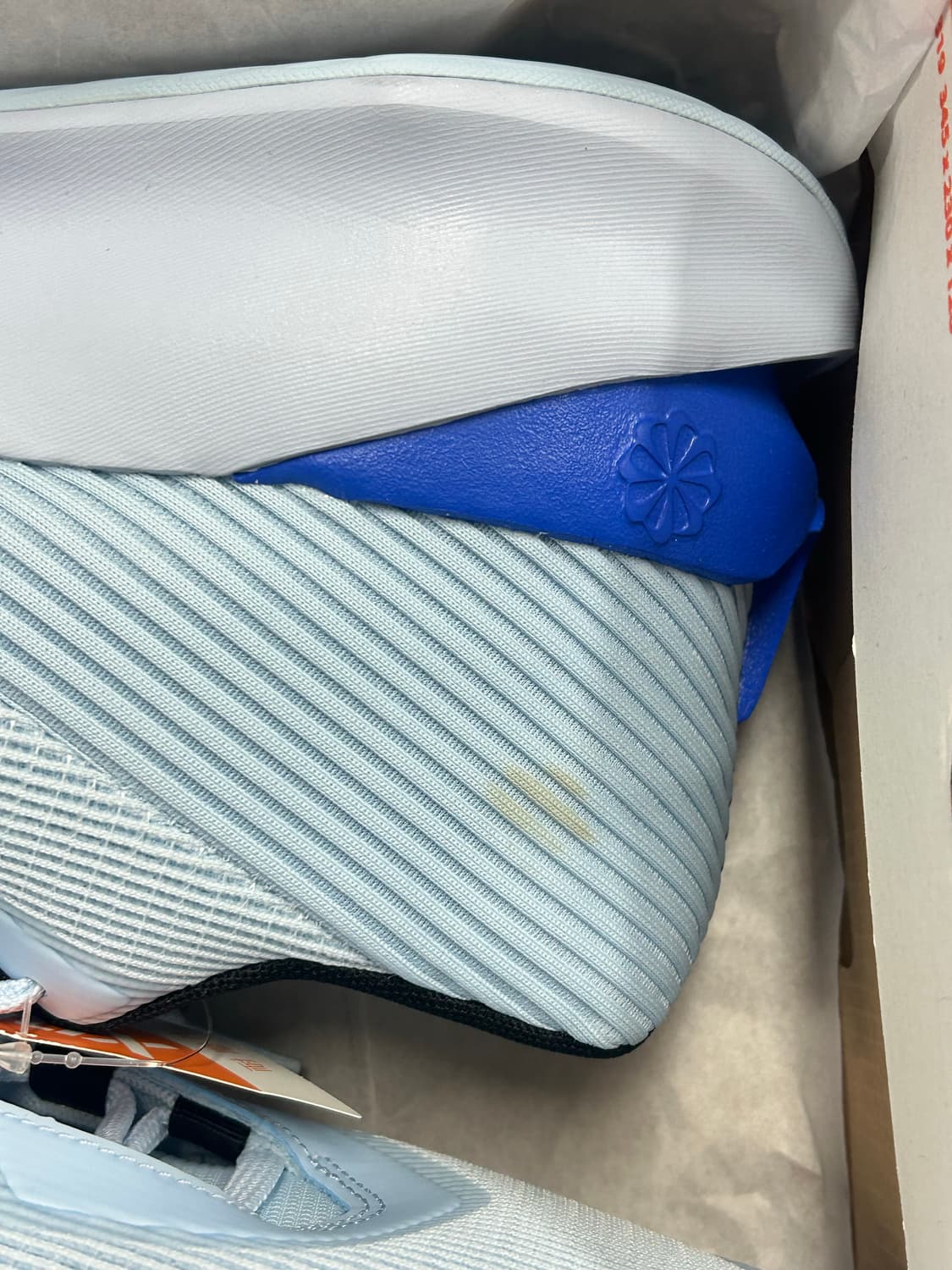 (새상품) 나이키 GT 점프 아카데미 농구화 285 사이즈 상품이미지4