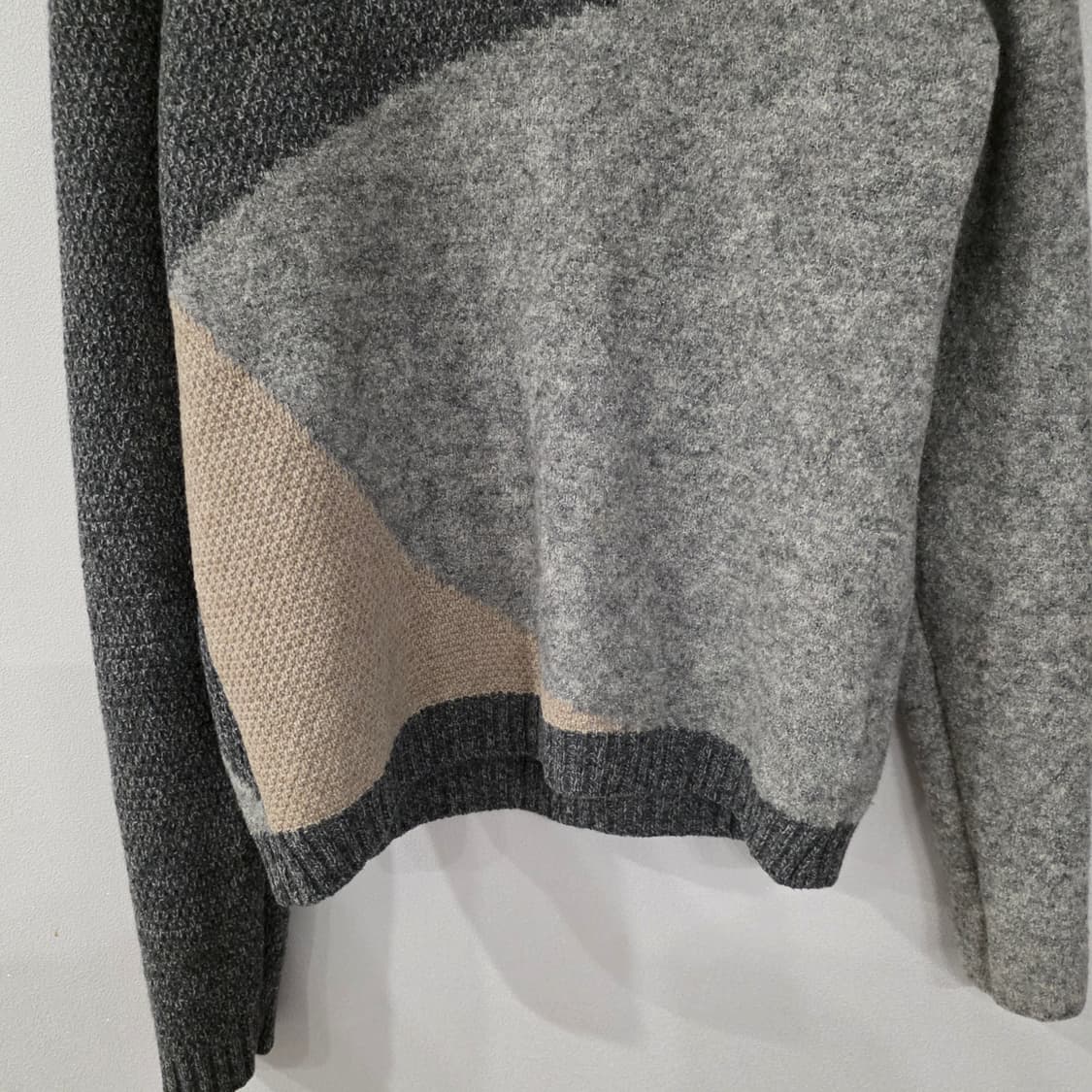 솔리드옴므 여성 배색 니트 상품이미지2