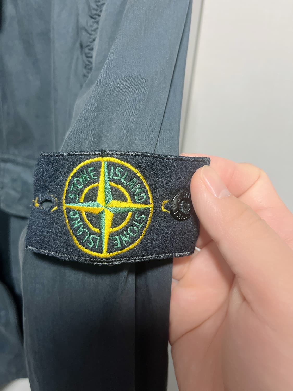 19FW 스톤아일랜드 가먼트다잉 오버셔츠 상품이미지5