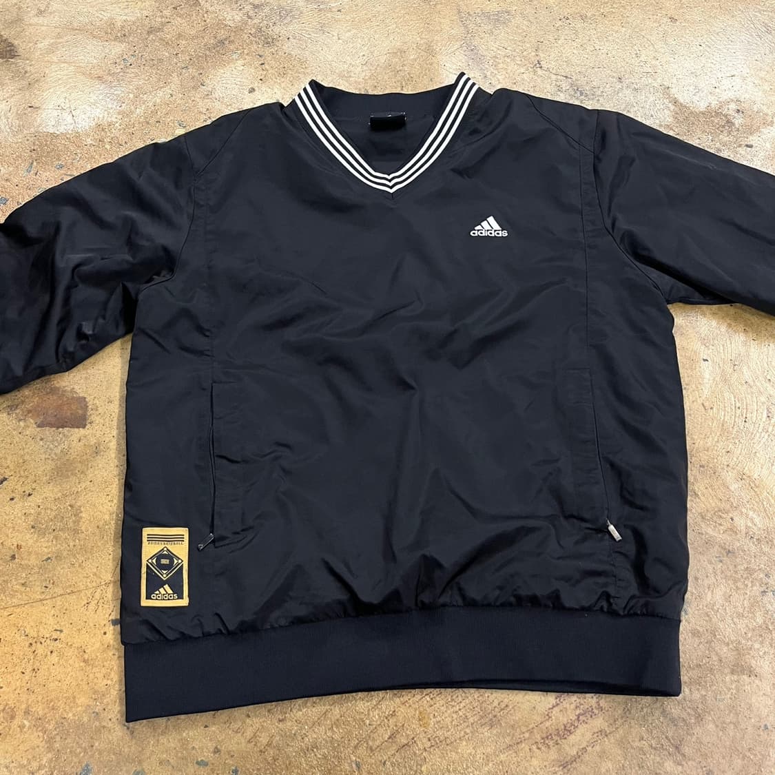 아디다스 블랙 브이넥 웜업 100 상품이미지3