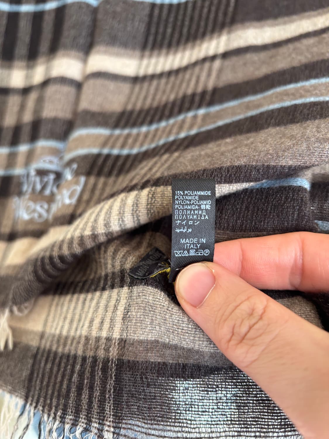 비비안웨스트우드 체크 머플러 상품이미지5