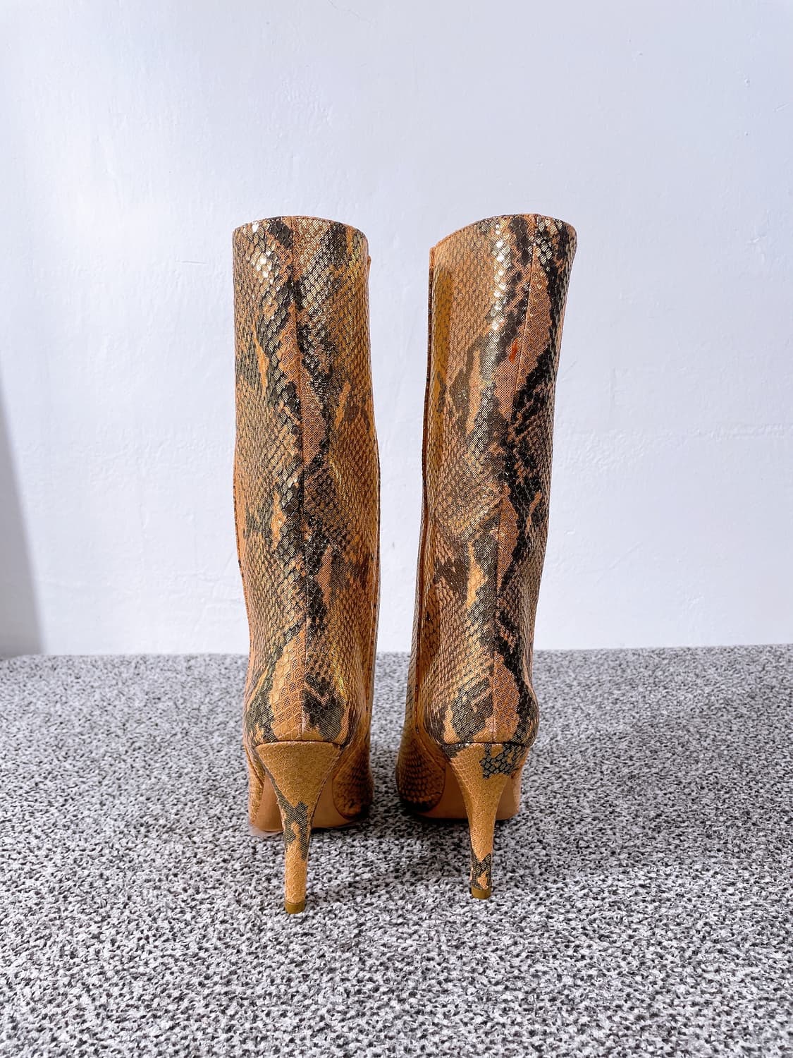 (정품/새상품)파리 텍사스 여성 메탈릭 파이톤 텍스처 미디 부츠   상품이미지3