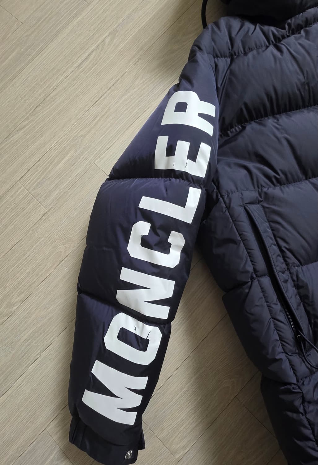 몽클레어 몬체니시오 패딩 4사이즈  상품이미지3