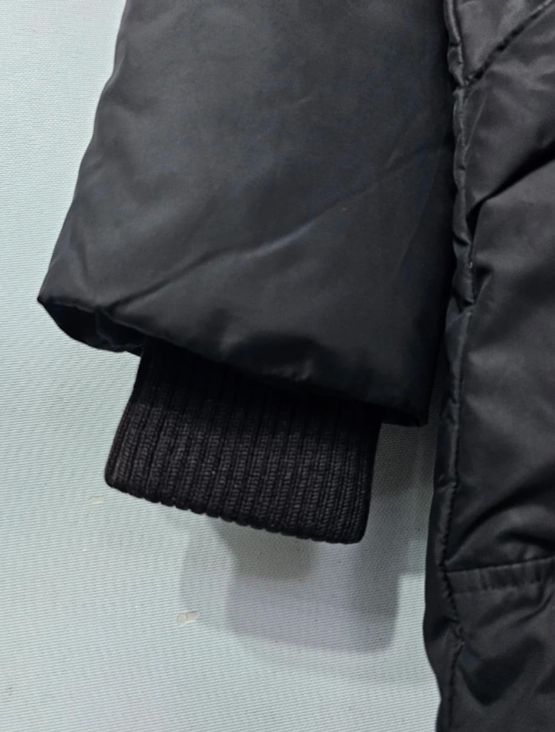 띠어리 블랙 퀼팅 롱패딩 M ~66 상품이미지6