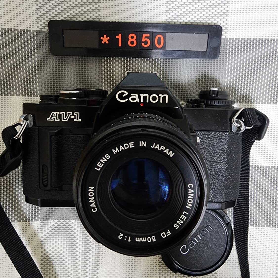 캐논 AV-1 블랙바디 1대 2 단렌즈 필름카메라 상품이미지1