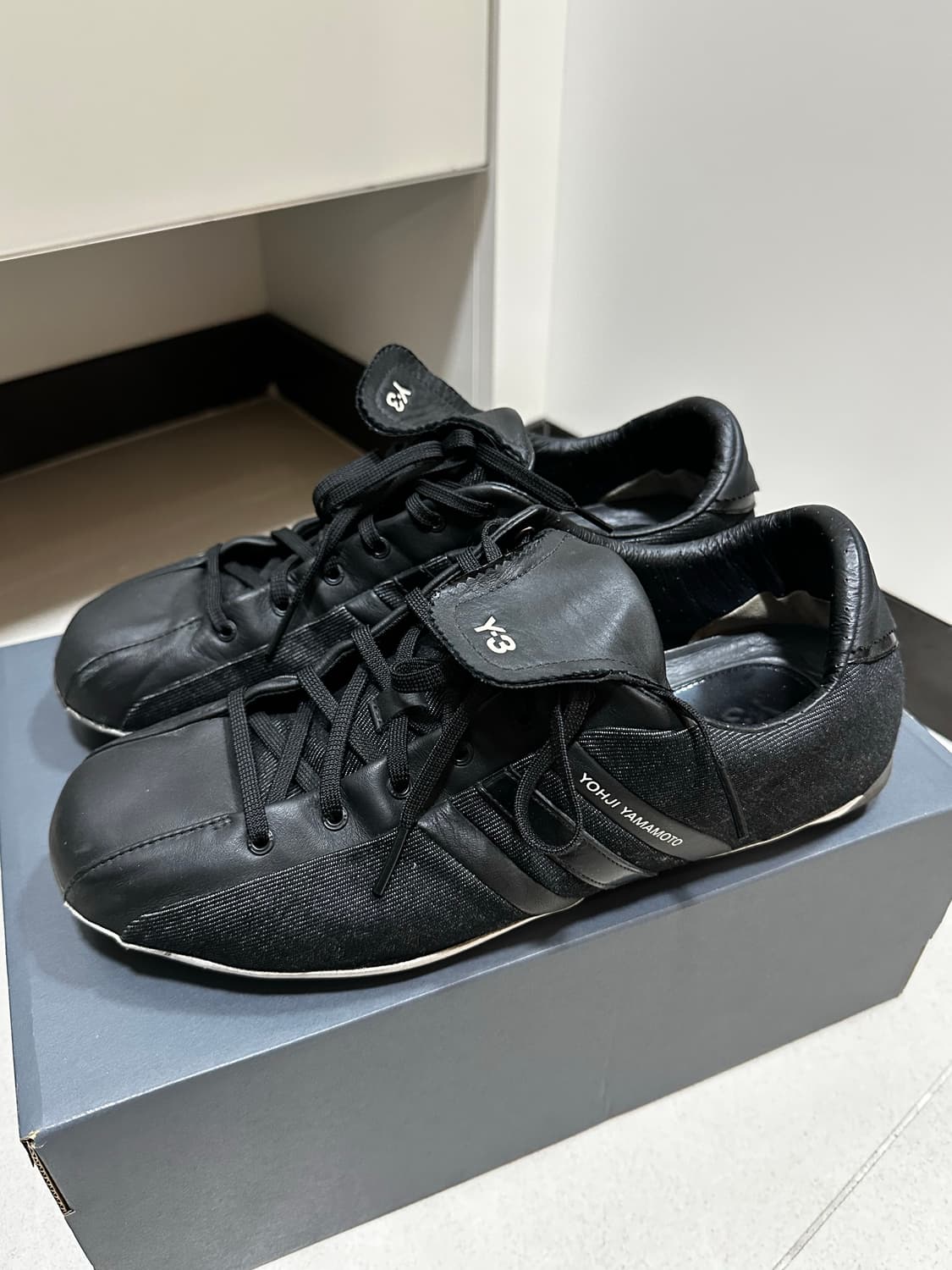 요지야마모토 Y-3 Field 필드 슈즈 상품이미지1