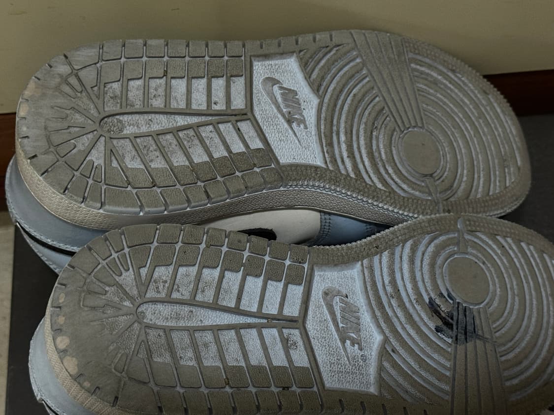 조던 1 미드 아이스 블루 블랙 (GS) 상품이미지4