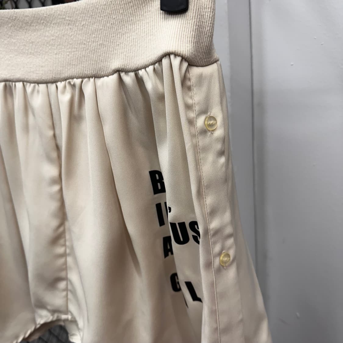 Lettering Beige Button Detail Layered Sk 상품이미지4