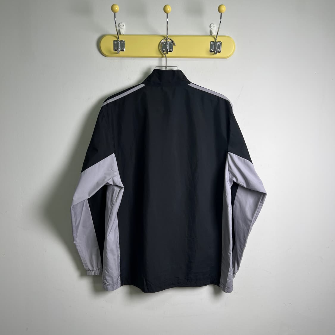 Adidas 아디다스 블랙 그레이 바람막이 자켓 L 상품이미지2