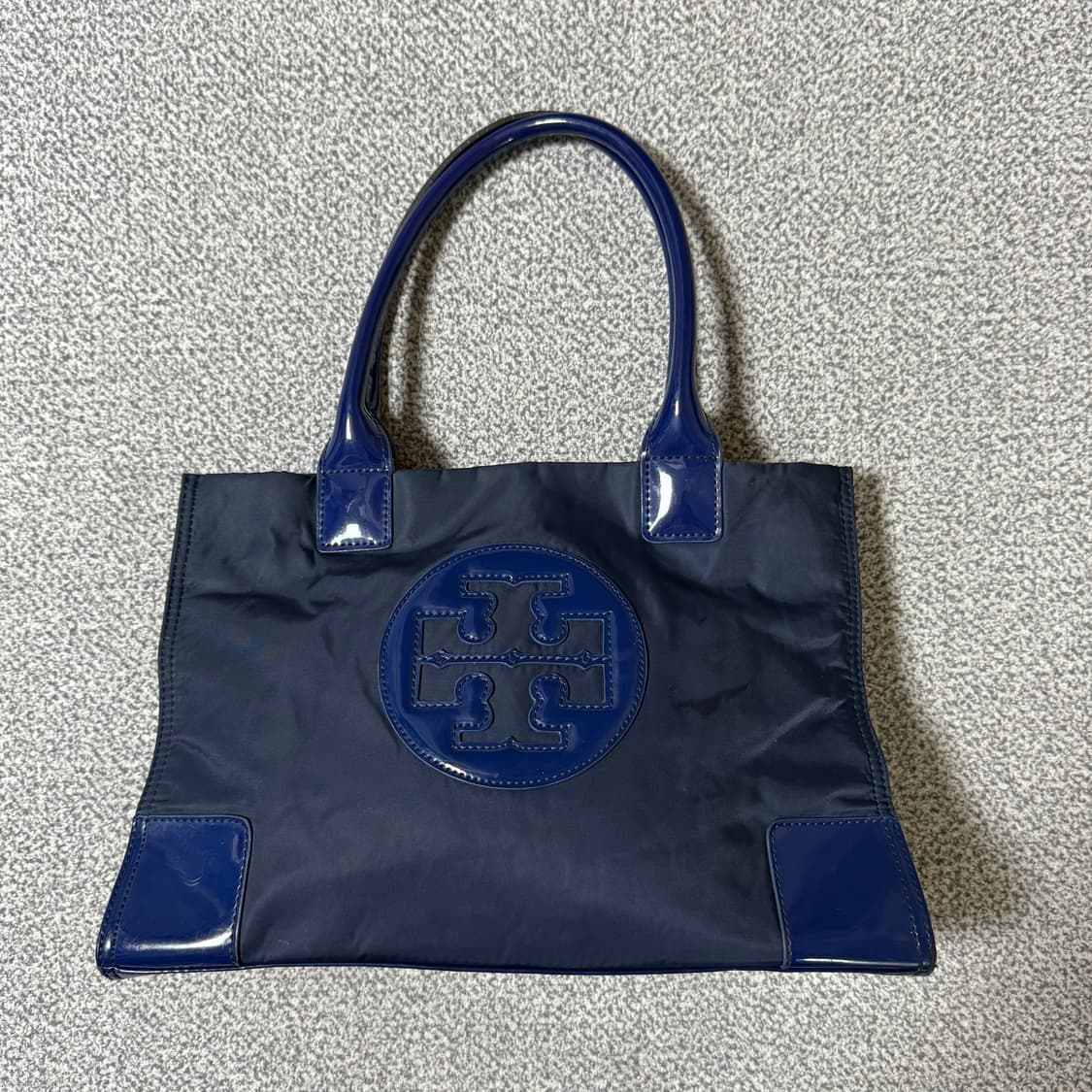 Tory Burch 토리버치 나일론 엘라 토트백 상품이미지1