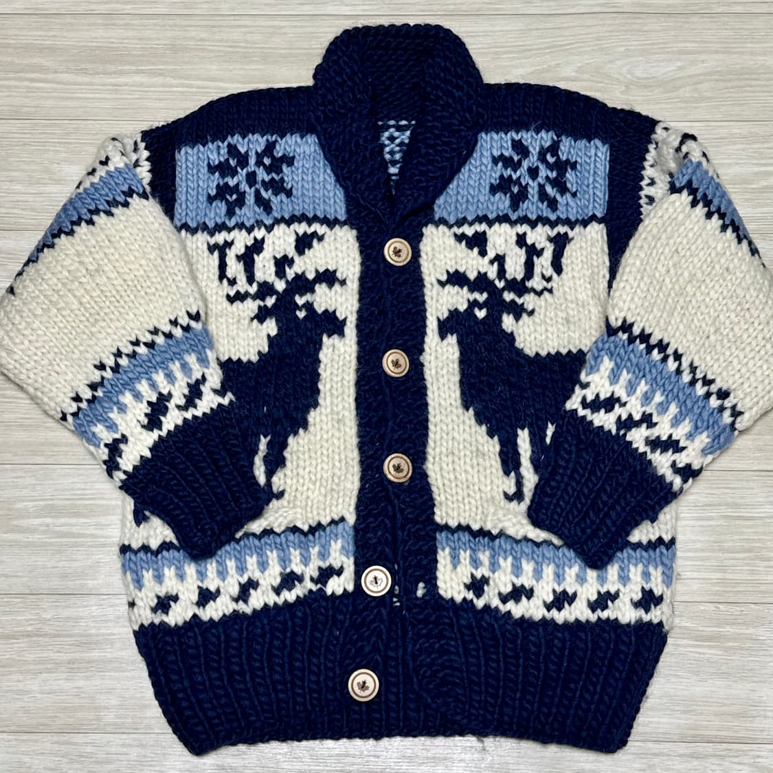 캐나다 코위찬 사슴패턴 상품이미지1