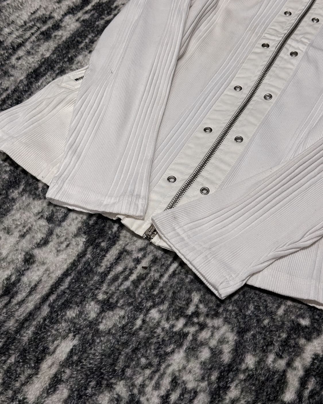 {Agate Label} Ribbed Eyelet Moto Jacket  상품이미지4